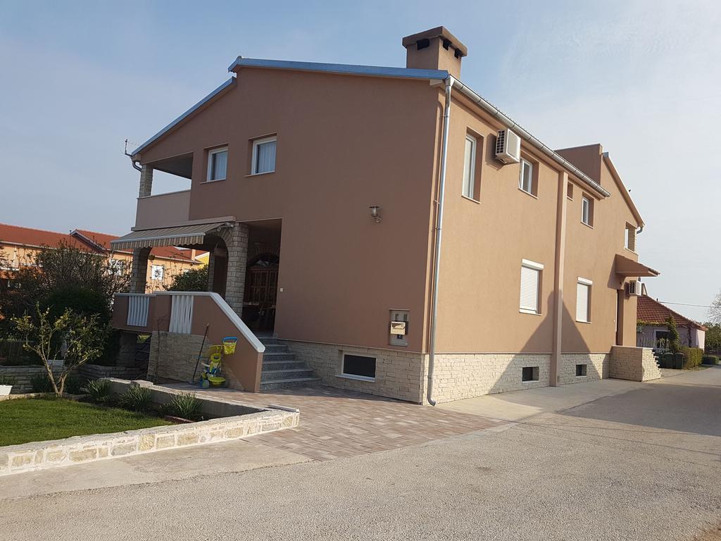 Apartment Fabijana بيوغْغاد نا موغو المظهر الخارجي الصورة